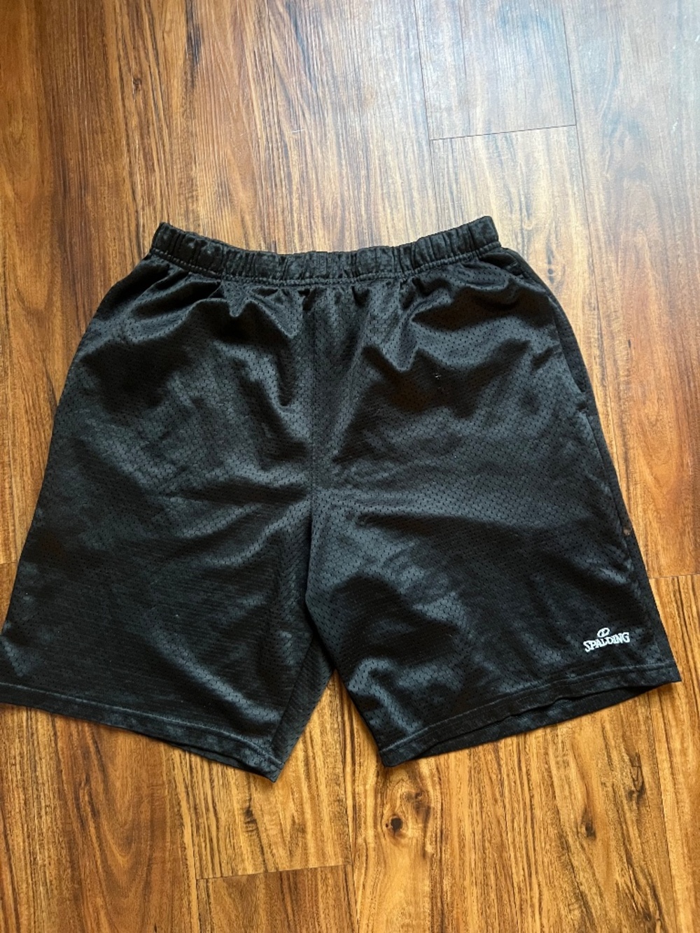 🏀 Spalding Men's Black Mesh Athletic Basketball Shorts – Size Large